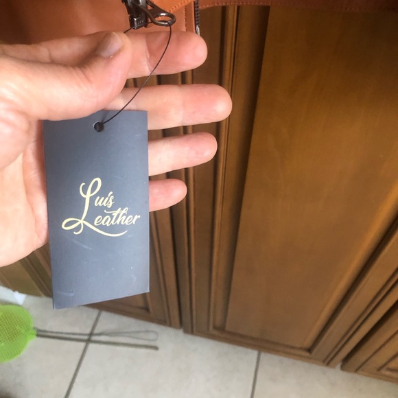 Brand new leather jacket. Color Cognac or Hickory . 100% real Lambskin leather - Picture 7 of 14